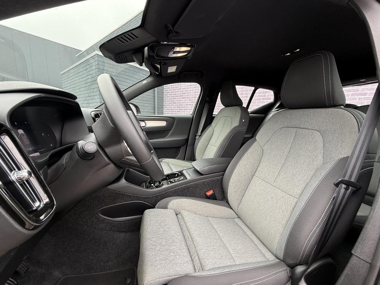 Volvo XC40 2.0 B4 Plus Dark | Trekhaak | Camera | Harman/Kardon | Keyless Entry/start | elektrisch verstelbare voorstoelen |