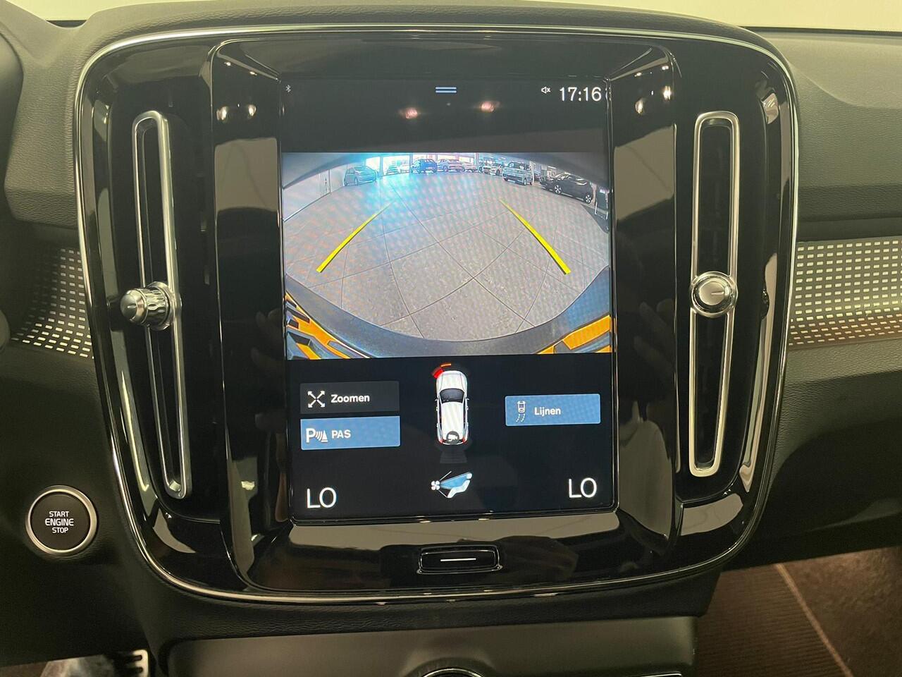 Volvo XC40 1.5 T4 Recharge R-Design | PANO | CAMERA | 20" LMV | HALF-LEDER |