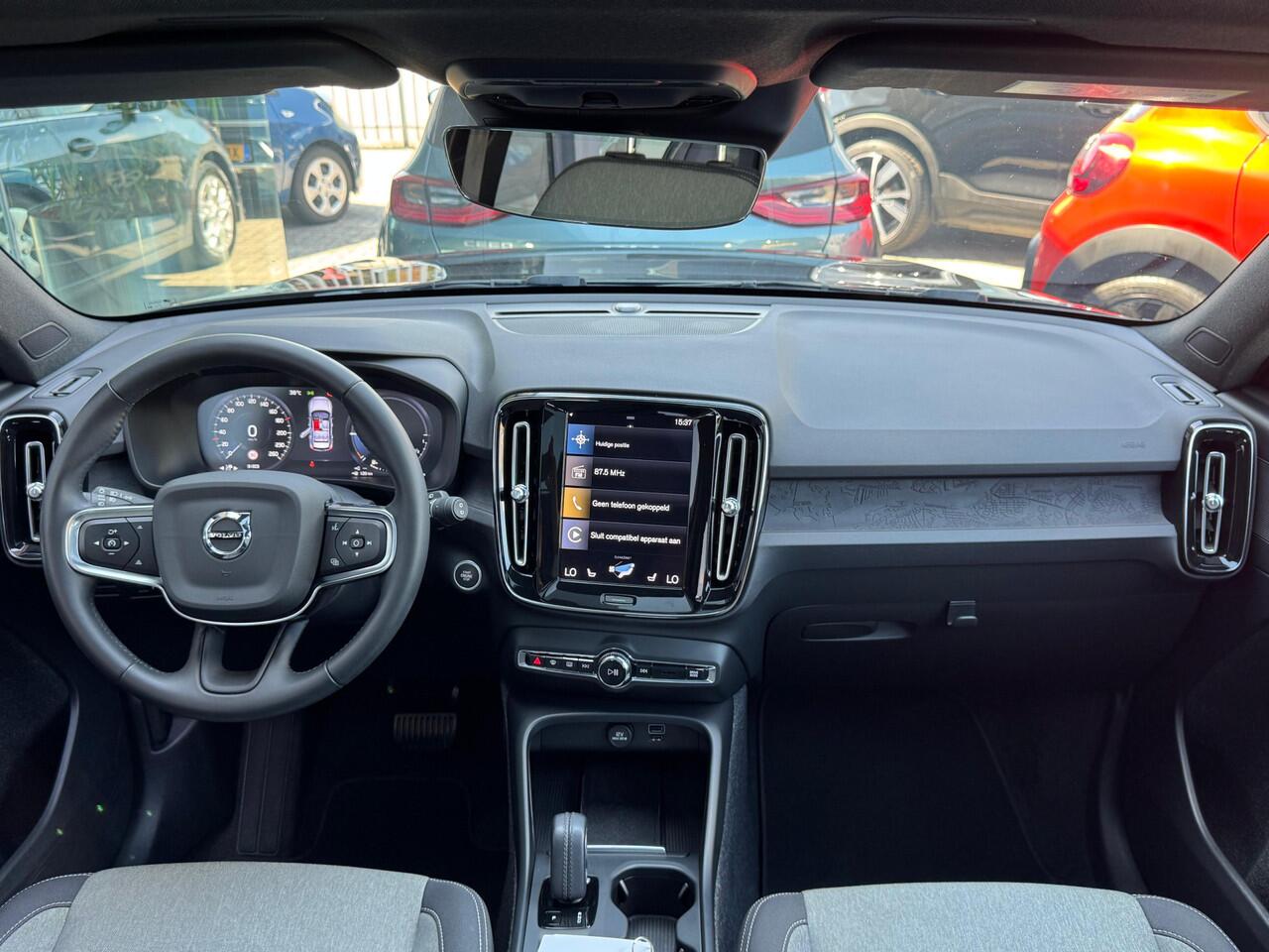 Volvo XC40 1.5 T4 Recharge R-Design Expression NL AUTO | CAMERA | PANO | 5x voorraad