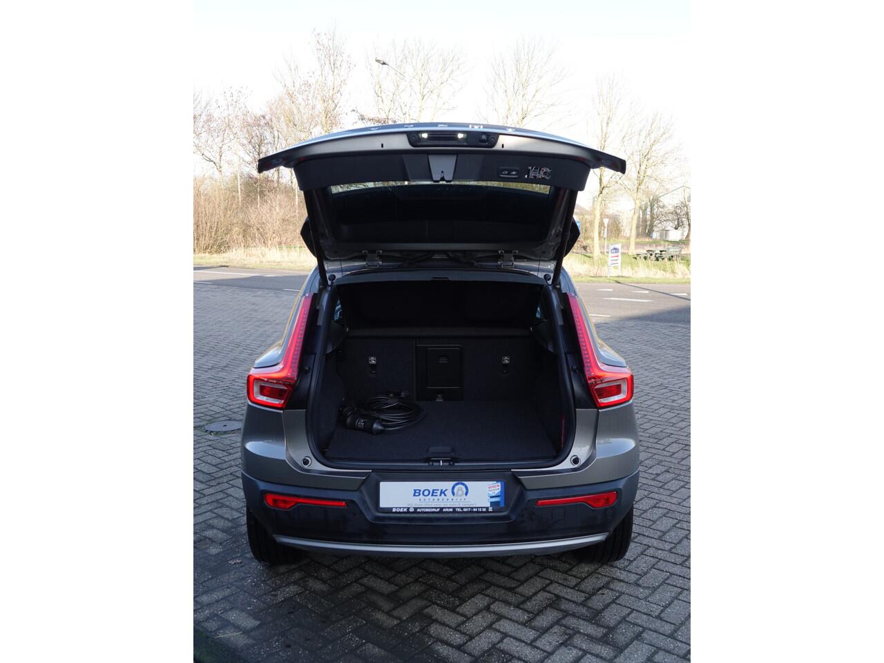 Volvo XC40 1.5 T4 Recharge Inscription Expr. NAVI | PDC V+A | ADAPT. CRUISE + PILOT ASSIST