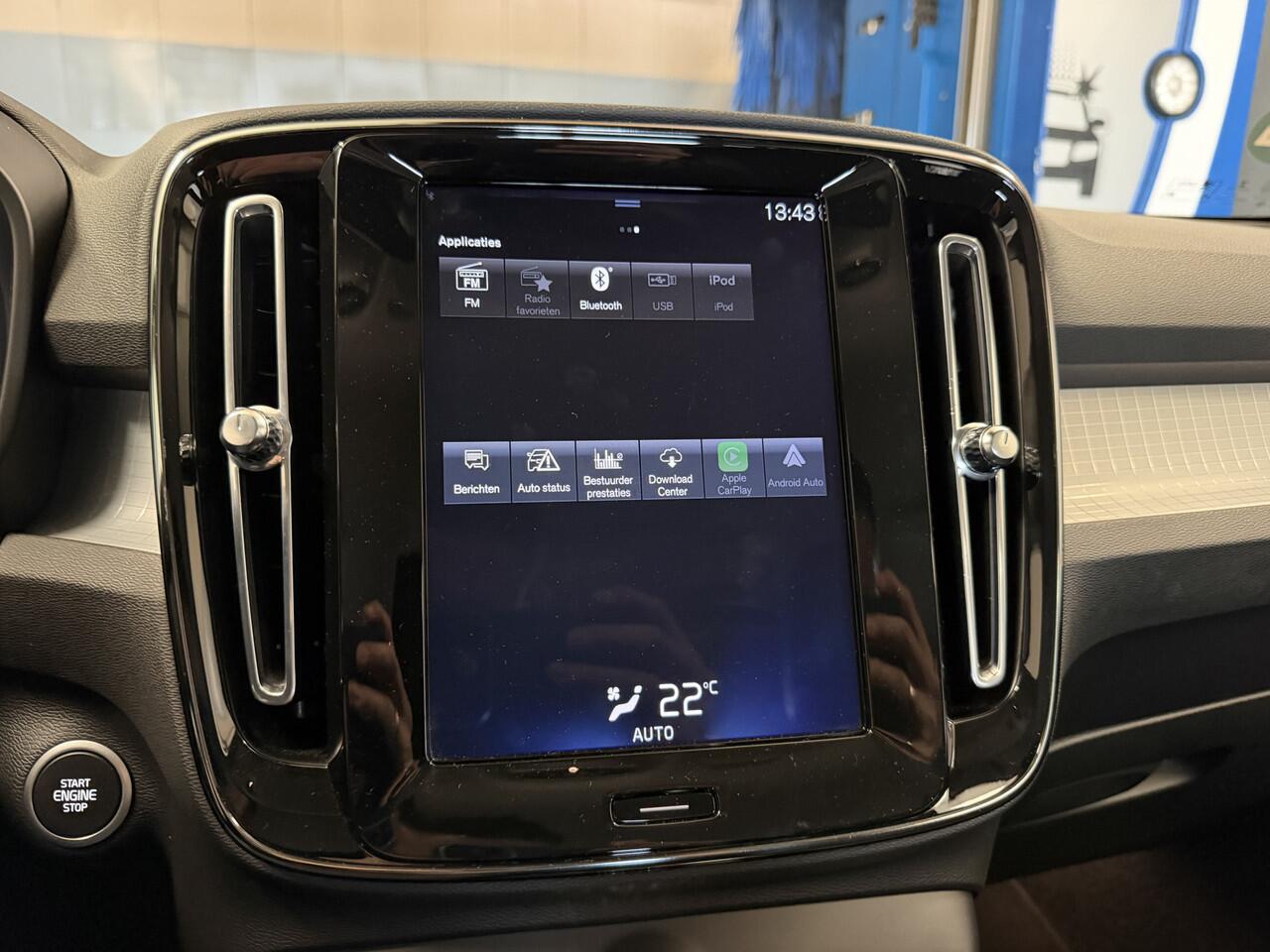 Volvo XC40 1.5 T5 Twin Engine Momentum Pro Adaptive Cruise | Pilot Assist