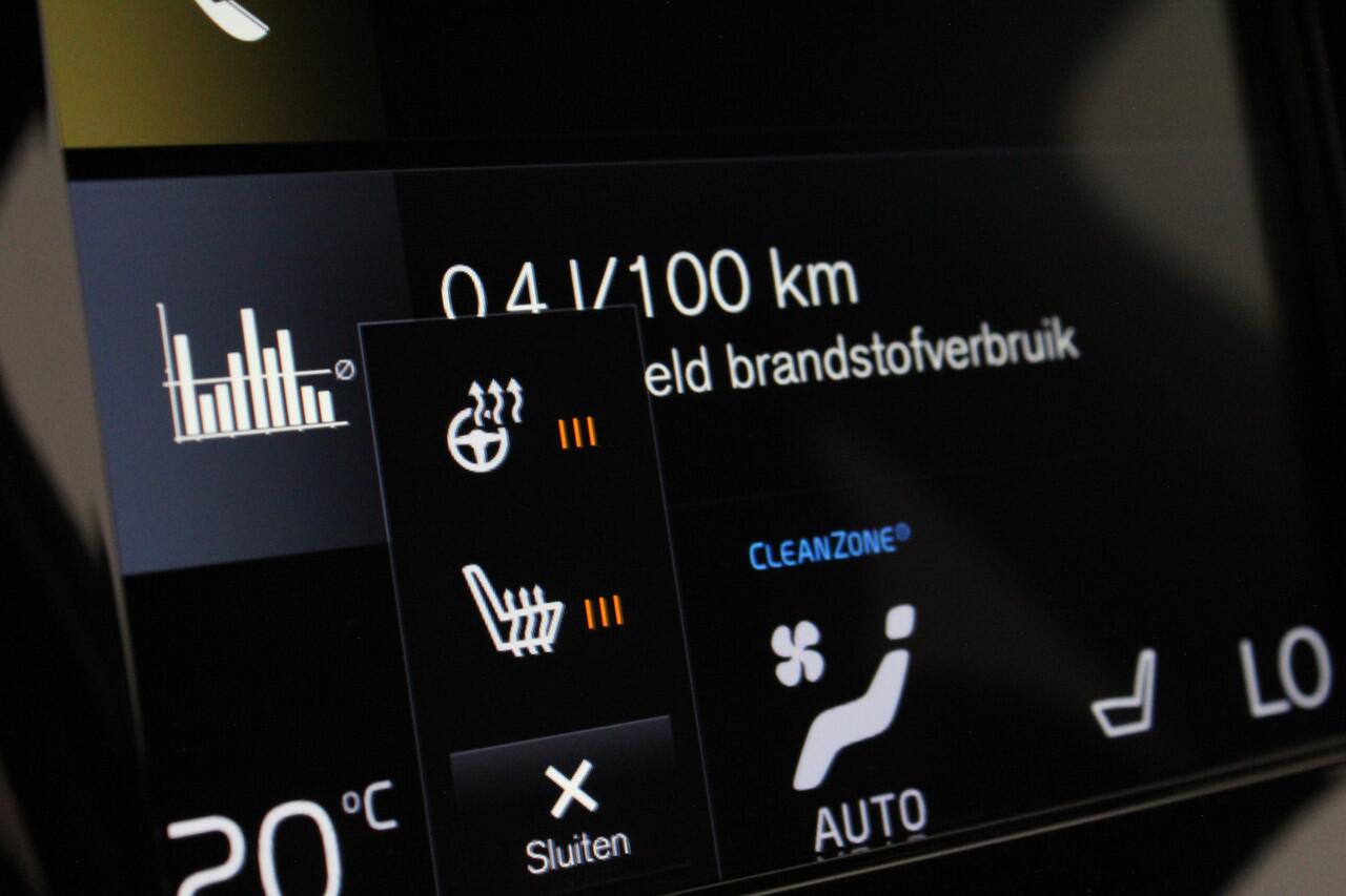 Volvo XC40 1.5 T3 R-Design > 163pk/Trekhaak (Afnb)/20 inch/ all season banden