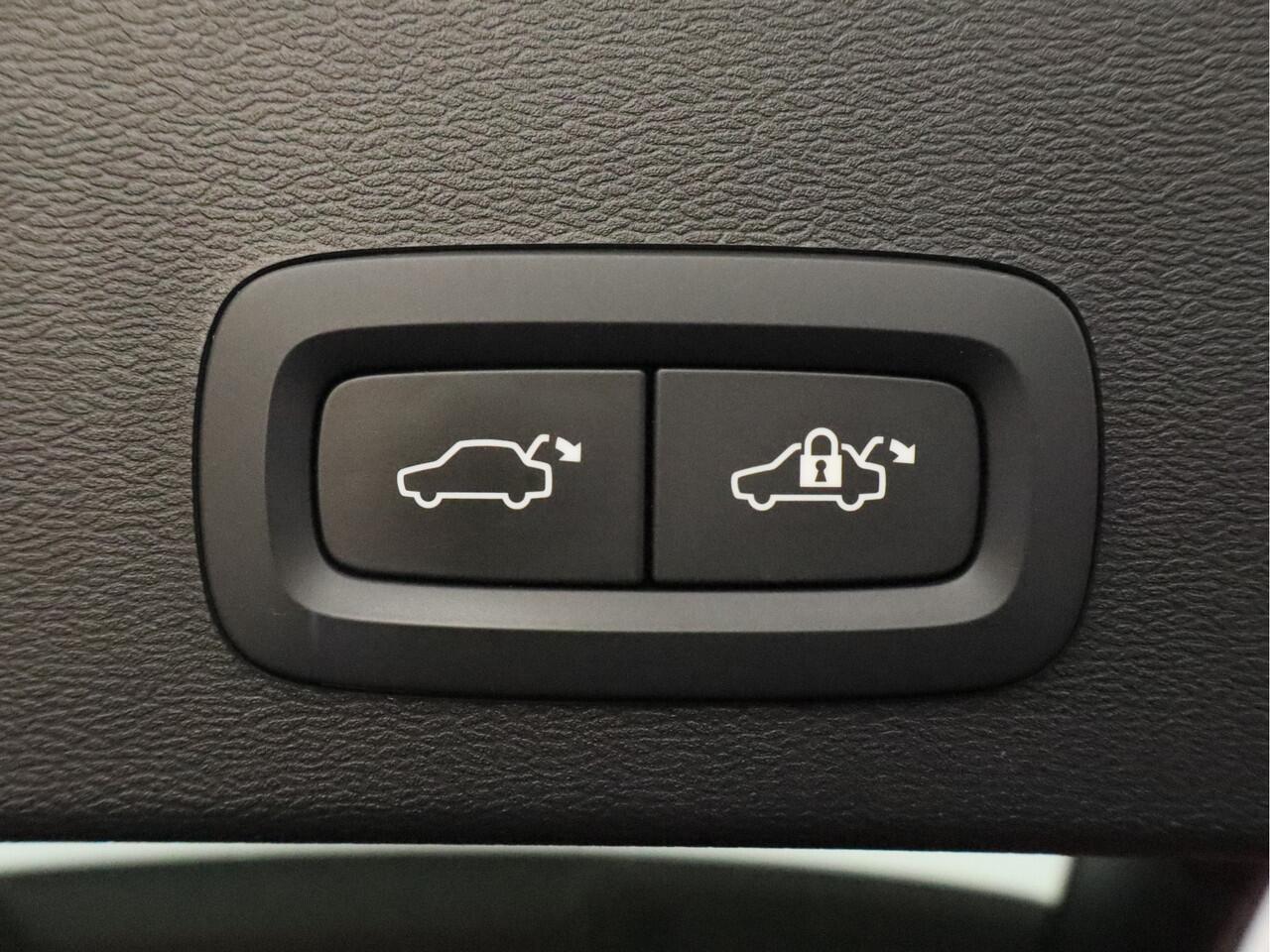 Volvo XC40 1.5 T4 Recharge Inscription Expression | facelift modeljaar 2023!