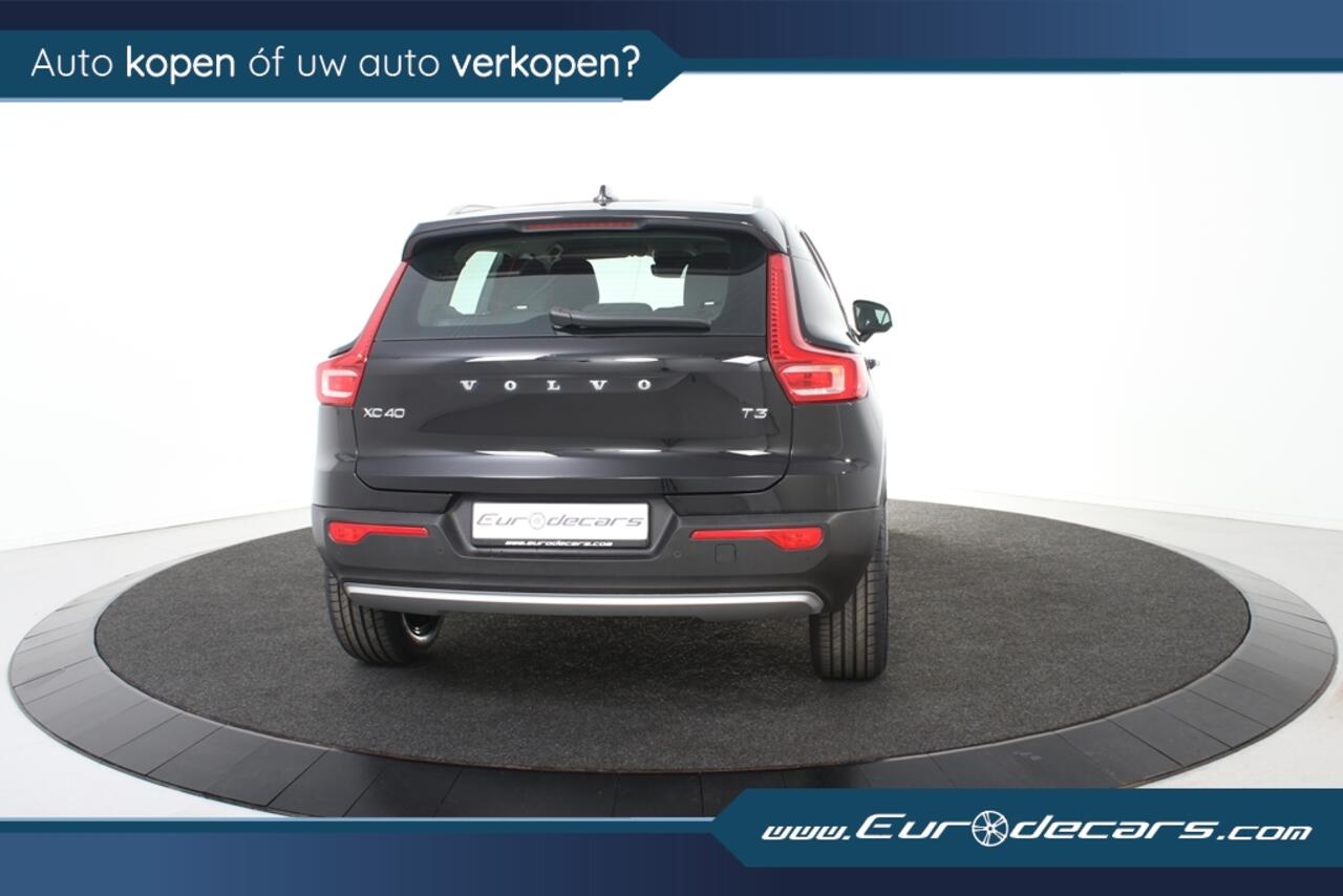 Volvo XC40 1.5 T3 Momentum Pro *1ste Eigenaar*18 inch R-Design*Navigatie*