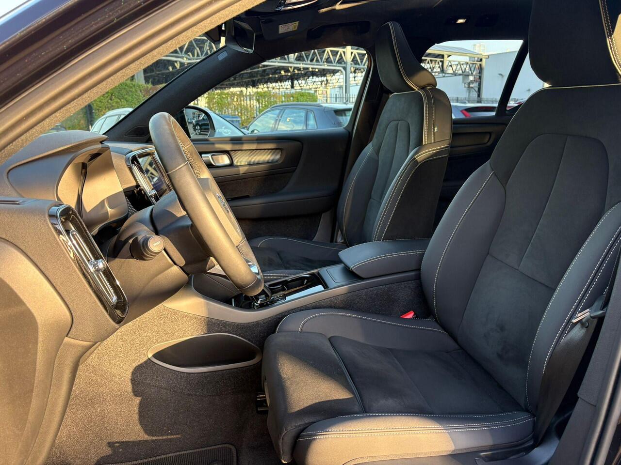 Volvo XC40 Recharge Pro | H&K Audio | 360 Camera | Panoramadak