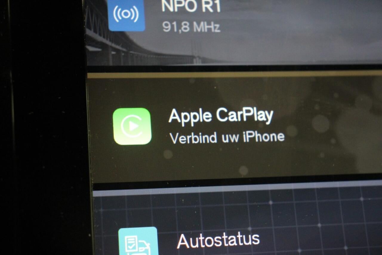 Volvo XC40 Recharge P8 AWD R-Design - Carplay, Navi, Cruise, Leer, Camera, Stoelverw. Memory