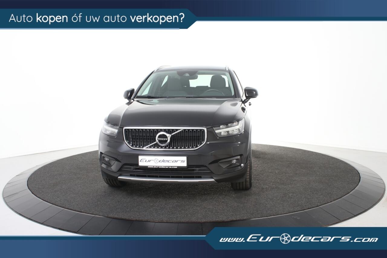 Volvo XC40 1.5 T3 Momentum Pro *1ste Eigenaar*18 inch R-Design*Navigatie*