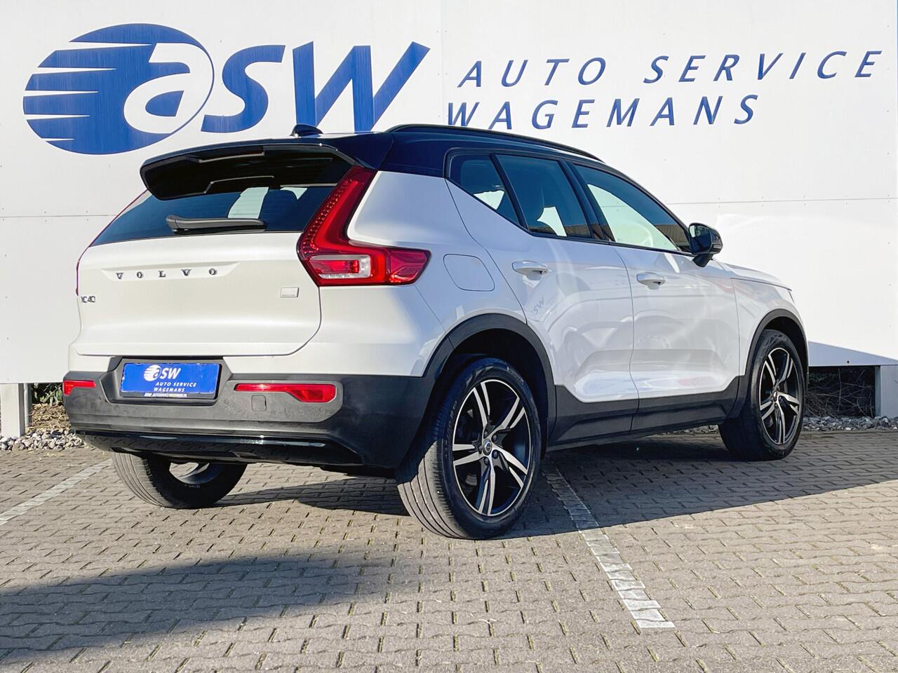 Volvo XC40 1.5 T4 Recharge R-Design | Navi | Trekhaak | CarPlay | Camera | LED | DAB | 19 inch