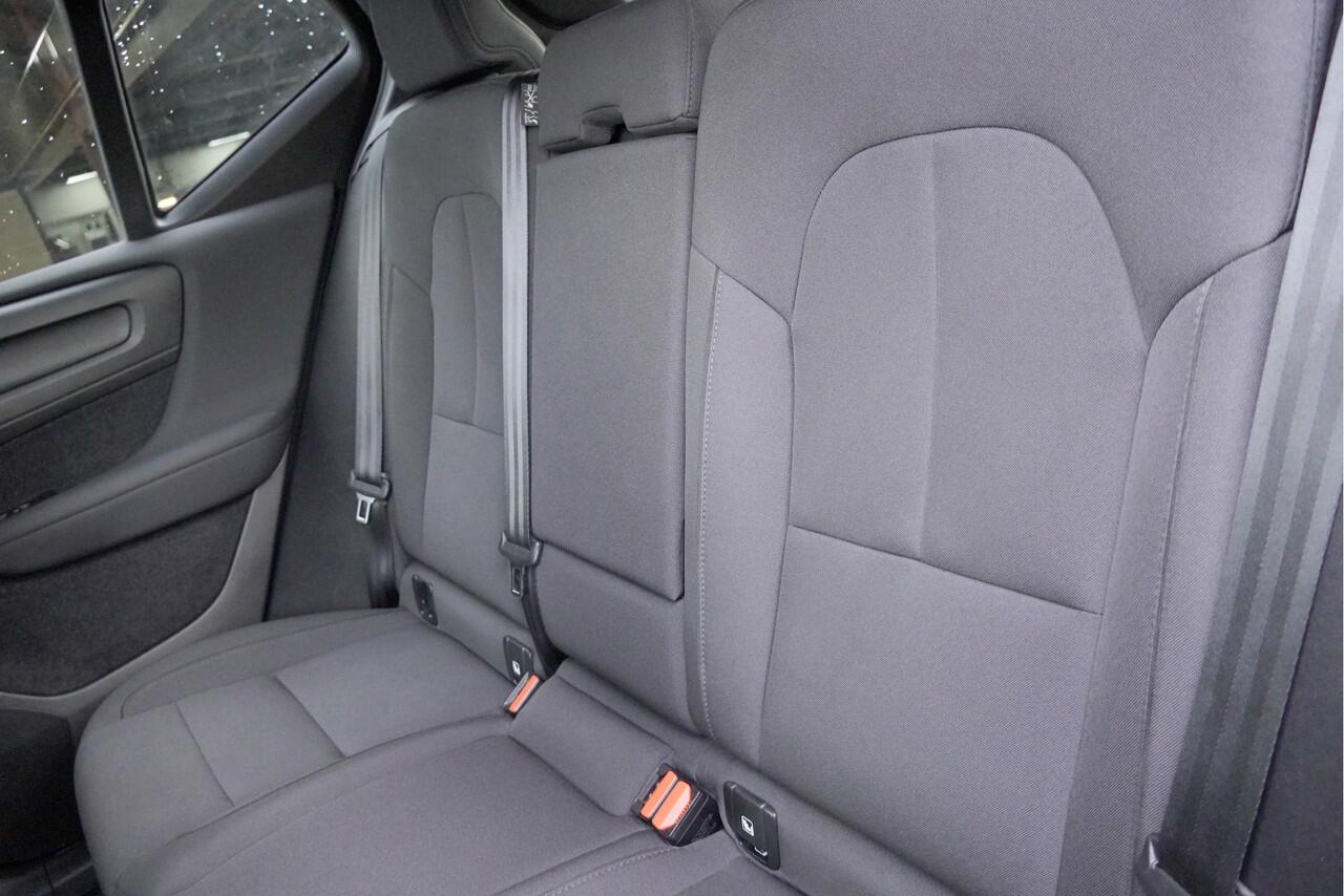 Volvo XC40 1.5 T2 Automaat! Business Pro BJ2020 Lmv 18" | Led | Pdc | Navi | Achteruitrijcamera | App-Connect | Keyless entry | Sportstoelen | Elek. voorstoelen | Verwarmd voorruit | Elek. achterklep | Virtual cockpit | Climate control | Cruise control