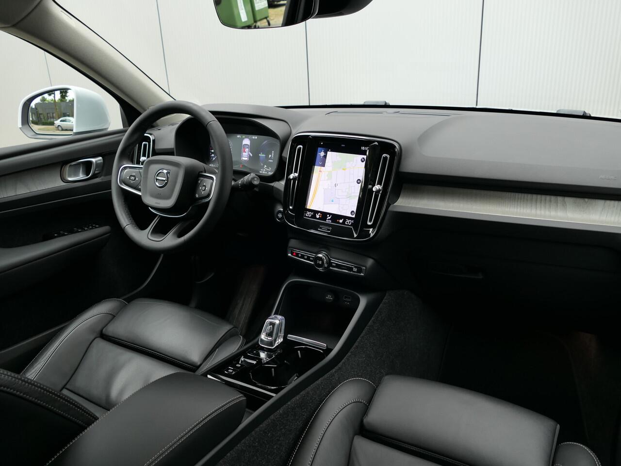 Volvo XC40 1.5 T4 Recharge Inscription 12 MND garantie Leer / Keyless Entry / 19'' / DAB+ / Navi