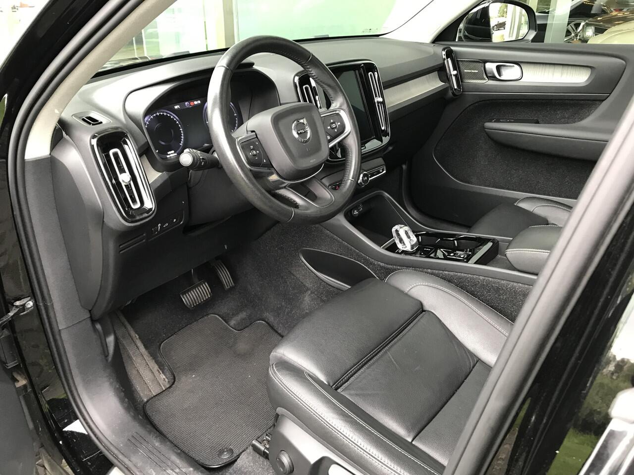 Volvo XC40 1.5 T5 Recharge Inscription | Rijklaar incl 12 mnd Bovag | Panoramadak Keyless Harman/Kardon 360 camera