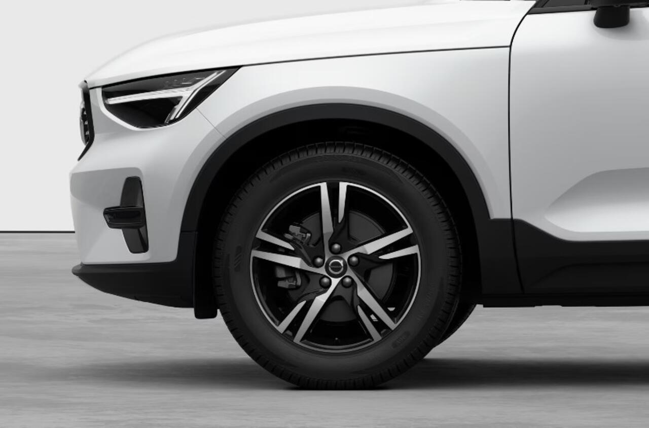Volvo XC40 B4 211PK Automaat Plus Dark / Adaptive cruise control / Elektrische stoelen / Harman Kardon audio / Pilot assist / BLIS / Stoel en stuur verwarming / Elektrische achterklep / Parkeersensoren met camera / Google infotainment
