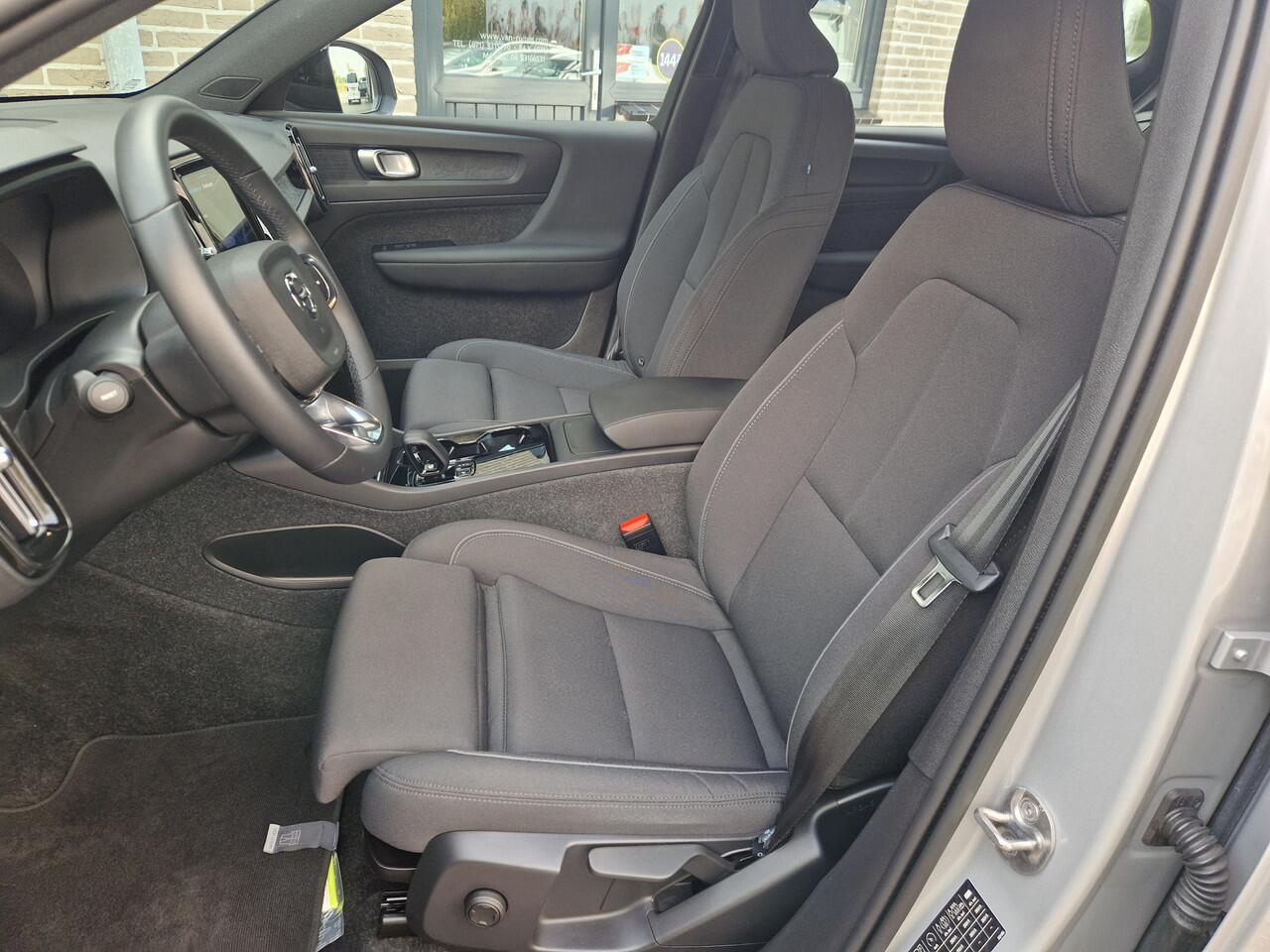 Volvo XC40 Recharge Plus 70 kWh 26.471 km NL auto!