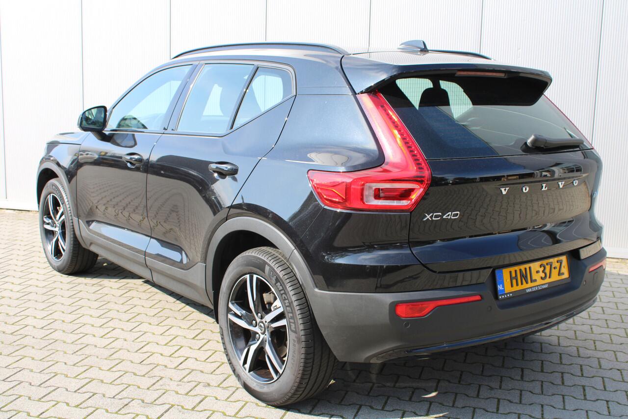 Volvo XC40 B4 Plus Dark | El. Bestuurders stoel | Trekhaak | Harman Kardon