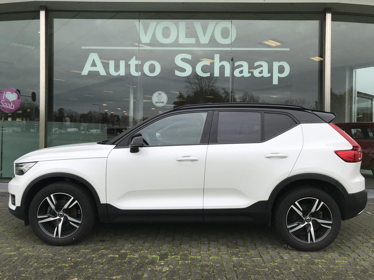 Volvo XC40 1.5 T3 R-Design Automaat | Rijklaar incl 12 mnd Bovag | Panoramadak On-Call Camera Donker glas
