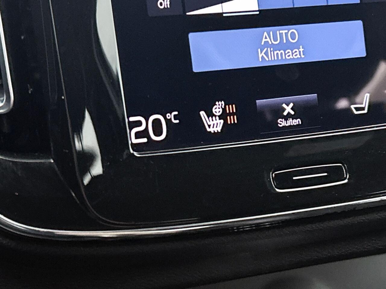 Volvo XC40 1.5 T5 Recharge R-Design | 360º Camera | BLISS |