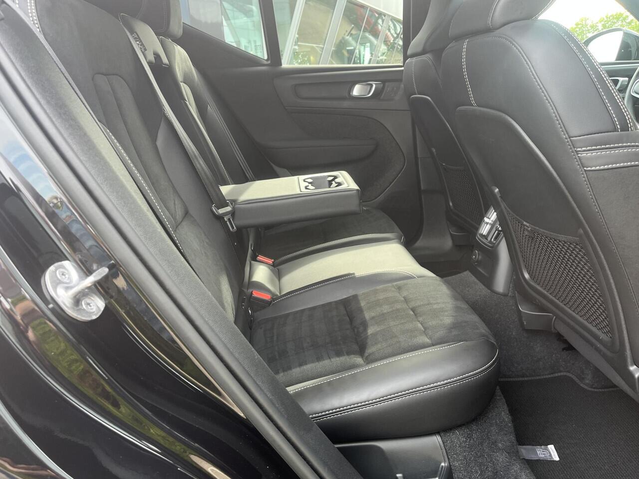 Volvo XC40 T4 Recharge R-Design | 360 Camera | Keyless | Stoelverwarming