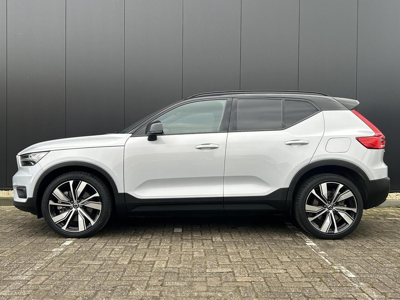 Volvo XC40 Recharge P8 AWD R-Design Driver assist/ Climate /Park assit/ extra getint glas/ 20 inch/ nubuck bekleding