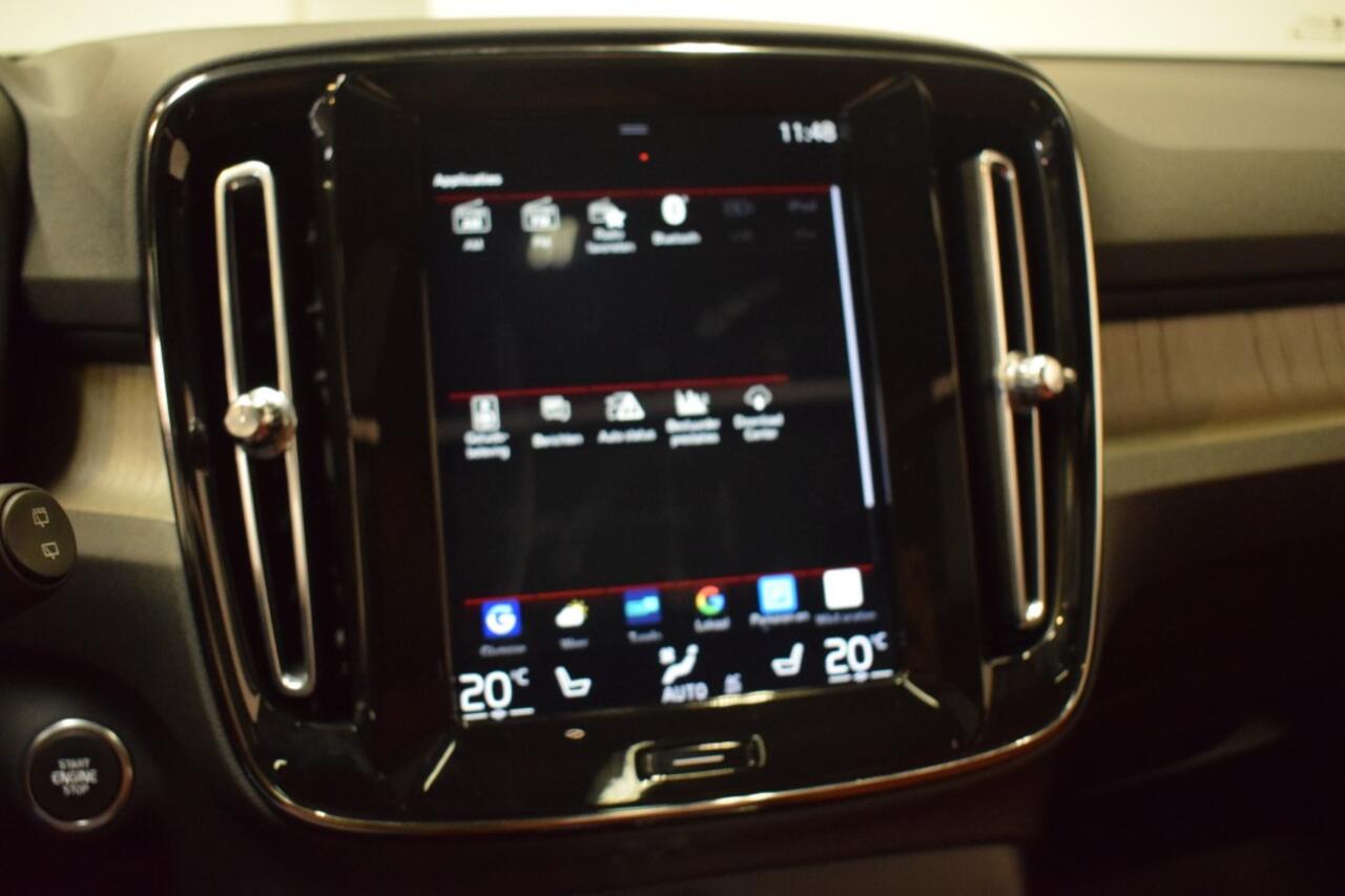 Volvo XC40 2.0 T5 250pk AUT8 AWD Inscription/ Leer/ Schuifdak/ Stoel en stuur verw./ Camera trekgewicht 2100kg