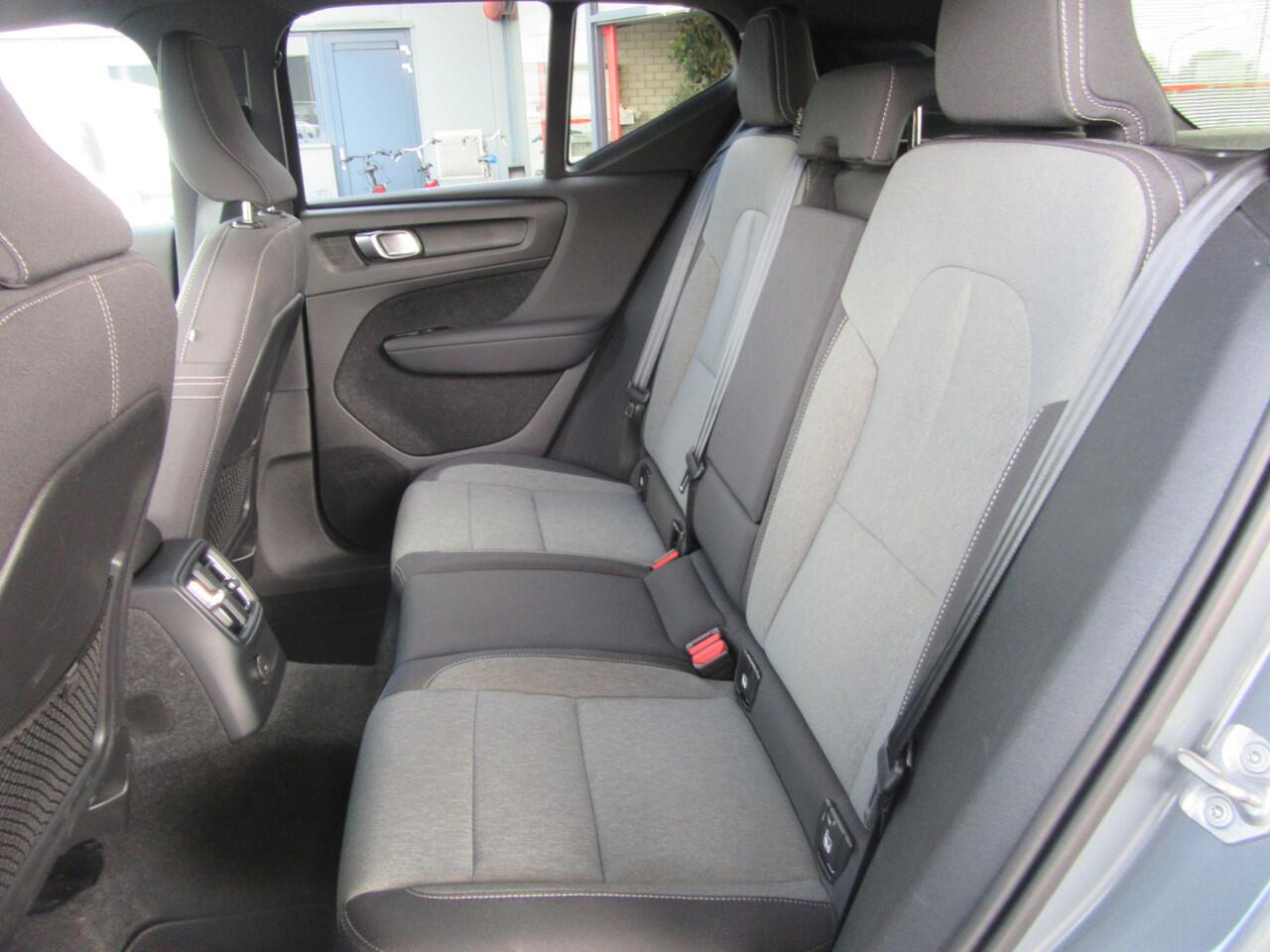 Volvo XC40 1.5 T4 Recharge Inscription Expression | Navi | Camera | 19 LM velgen | Elektr A klep | (occasion)