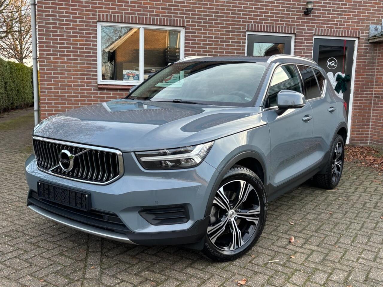 volvo-xc40-b4-2.0-pano,-trekhaak,-a