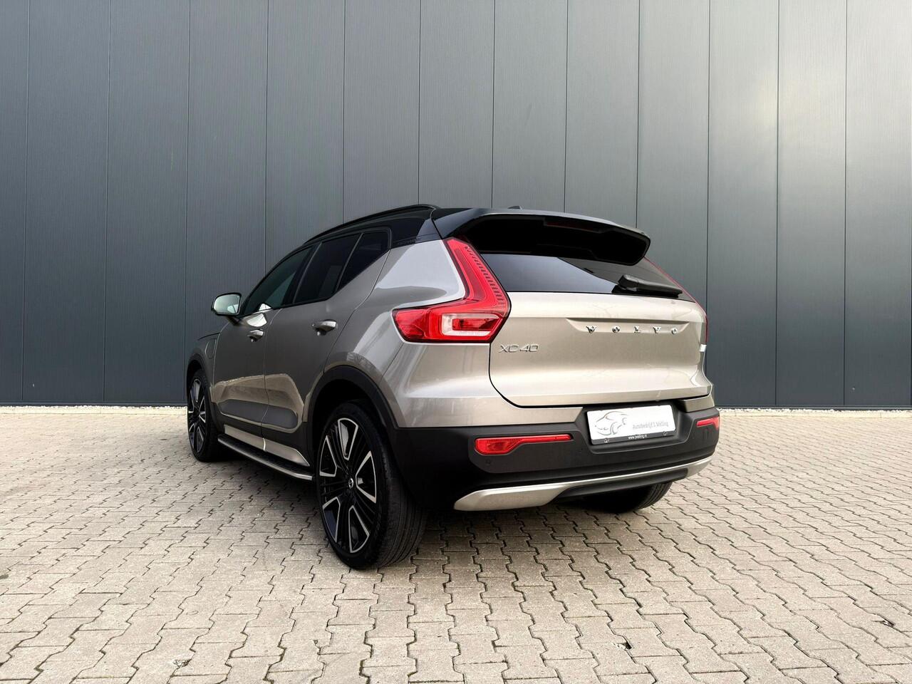 Volvo XC40 1.5 T4 R-Design pano / 21 inch / Memory