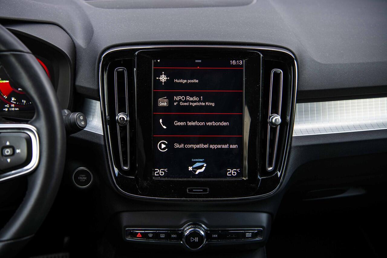 Volvo XC40 1.5 T4 Plug-in hybrid Core Bright | Lighting Pack | Park Assist Pack | Driver Assist | Getint Glas | Adaptive Cruise |