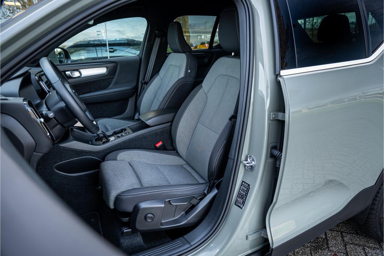 Volvo XC40 T4 Recharge Core Bright ** Camera ** Stuurverwarming **