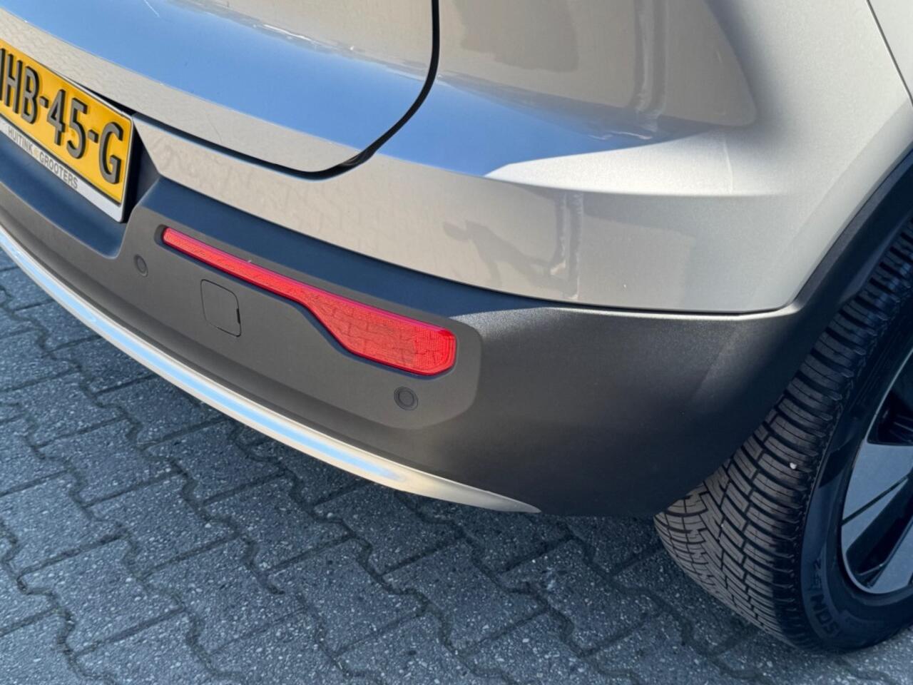 Volvo XC40 1.5 T4 Recharge Core Bright - Navi - camera