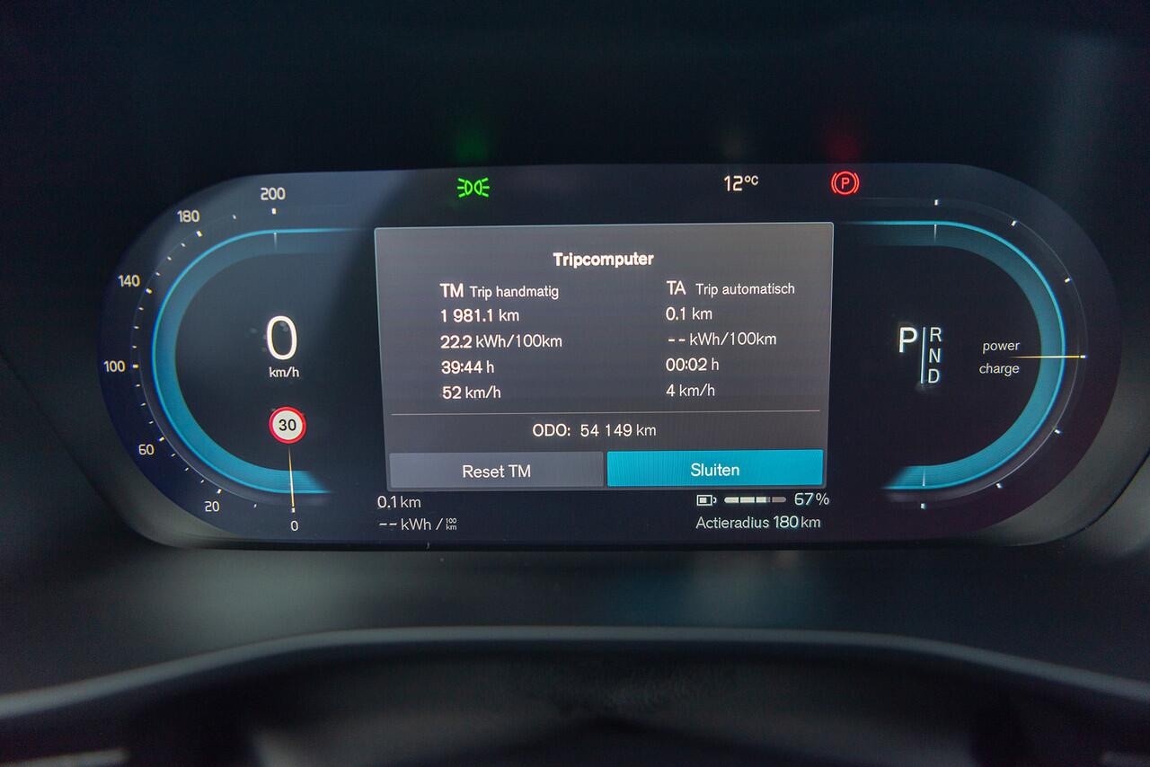 Volvo XC40 Recharge Aut. Luxe Stoelen Parkeercamera CruiseControl Trekhaak 231pk