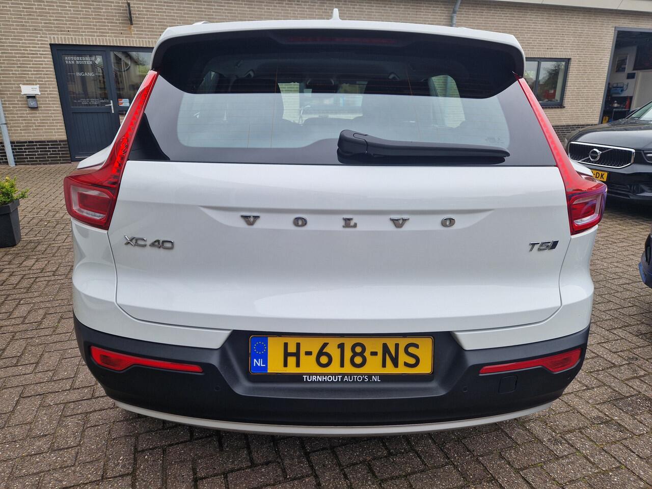 Volvo XC40 1.5 T5 Twin Engine Momentum Pro NL Auto | Verw.stoelen