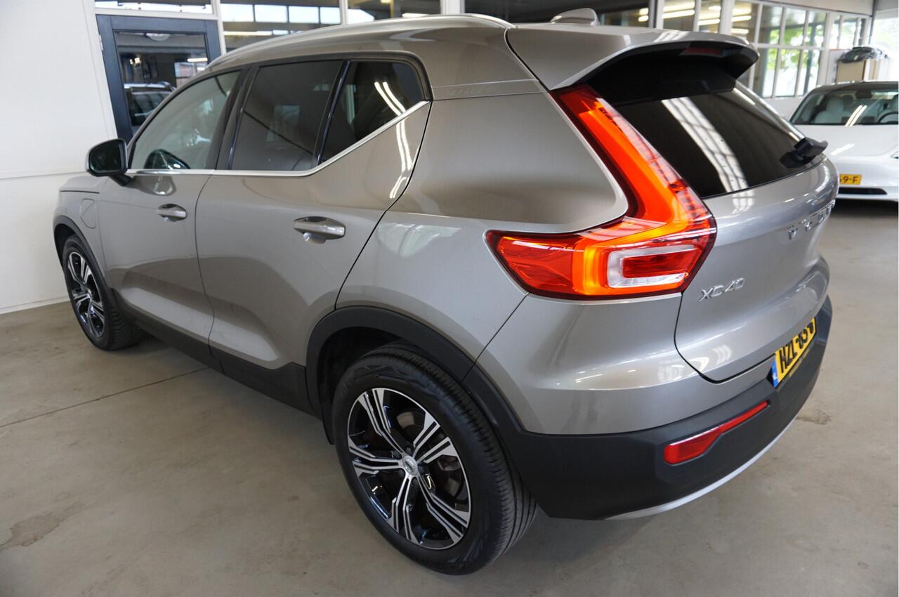 Volvo XC40 1.5 T4 Inscription Leder Pilot-Assist Navi Camera