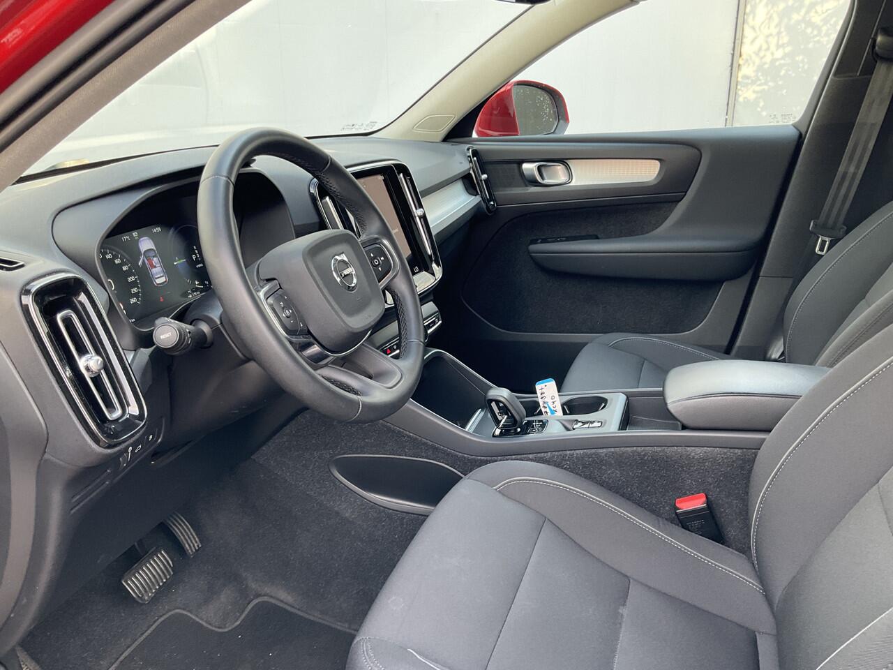 Volvo XC40 1.5 T4 Recharge Inscription PHEV Nav/Cruise Carplay Elek.Klep Plug-in!