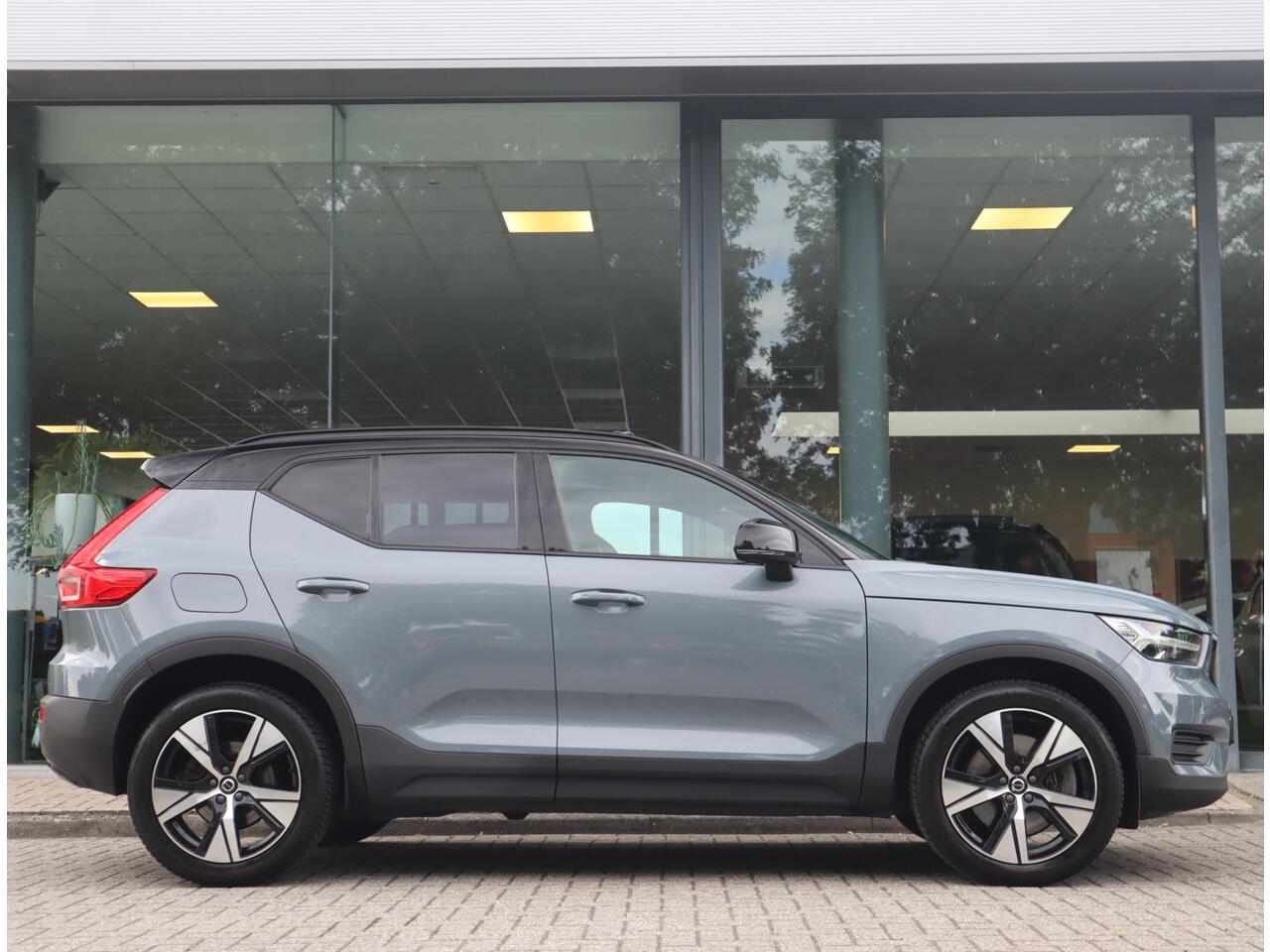 Volvo XC40 1.5 T4 Recharge R-Design / NL Auto / Panodak
