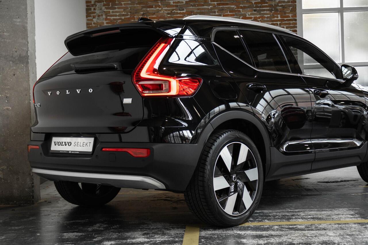Volvo XC40 1.5 T4 Recharge Inscription | Panoramadak | Harman Kardon Premium Audio | Electrische wegklapbare trekhaak | lederen bekleding | Stoelverwarming | 20 INCH | BLIS | Adaptive Cruise Control | Electrische bedienbare voorstoelen