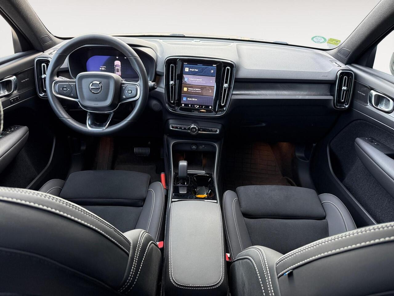 Volvo XC40 Recharge Twin Ultimate 82 kWh | Panoramadak | Harman/Kardon | Stoelverwarming | 360 graden camera |