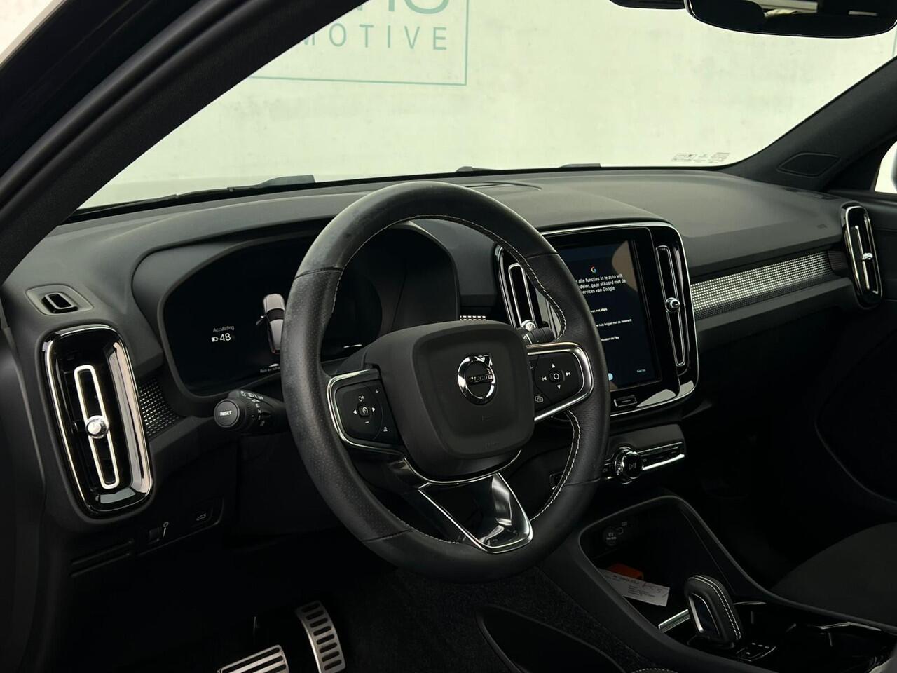 Volvo XC40 Recharge P8 AWD R-Design NL-AUTO | GOOGLE AUTOMOTIVE | WARMTEPOMP