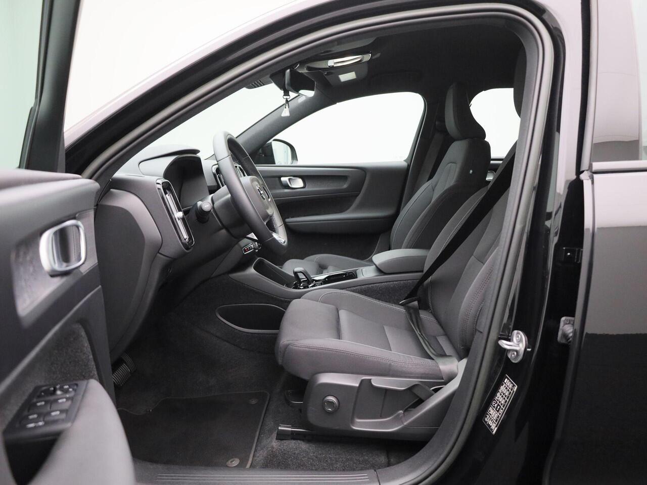 Volvo XC40 Recharge Core | DAB | Camera | Climate control | CarPlay