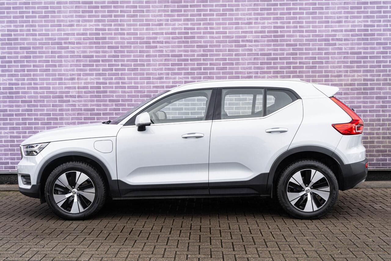 Volvo XC40 T5 Recharge Inscription Expression | Camera | Adaptive Cruise Control | DAB | Climate control | Parkeersensoren Voor + Achter | Carplay | Volvo On Call |
