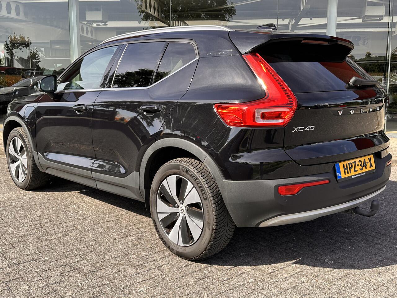 Volvo XC40 1.5 T5 Recharge Inscription | Leder | Trekhaak 1800kg | | LED | Camera | (occasion)