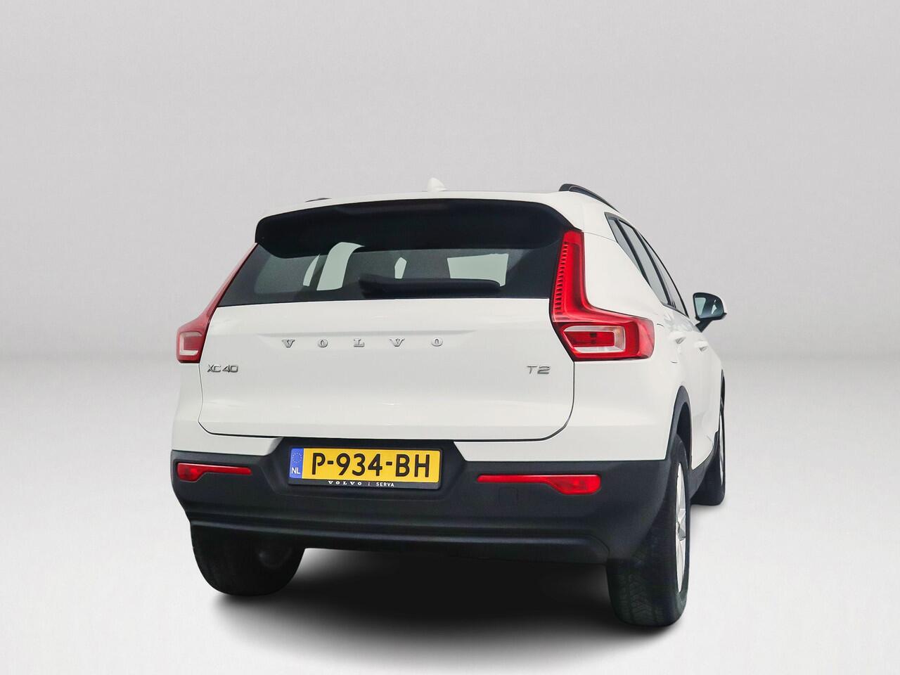 Volvo XC40 T2 Momentum Core | Cruise Control | Navigatie