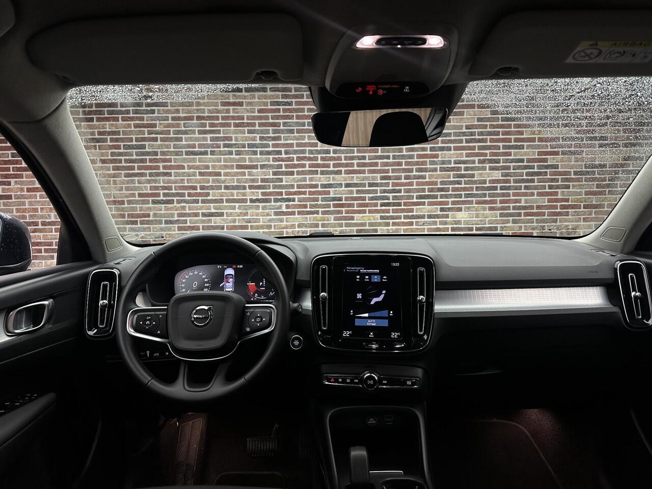 Volvo XC40 1.5 T4 Recharge Inscription Expression Automaat Cruise Control Navi