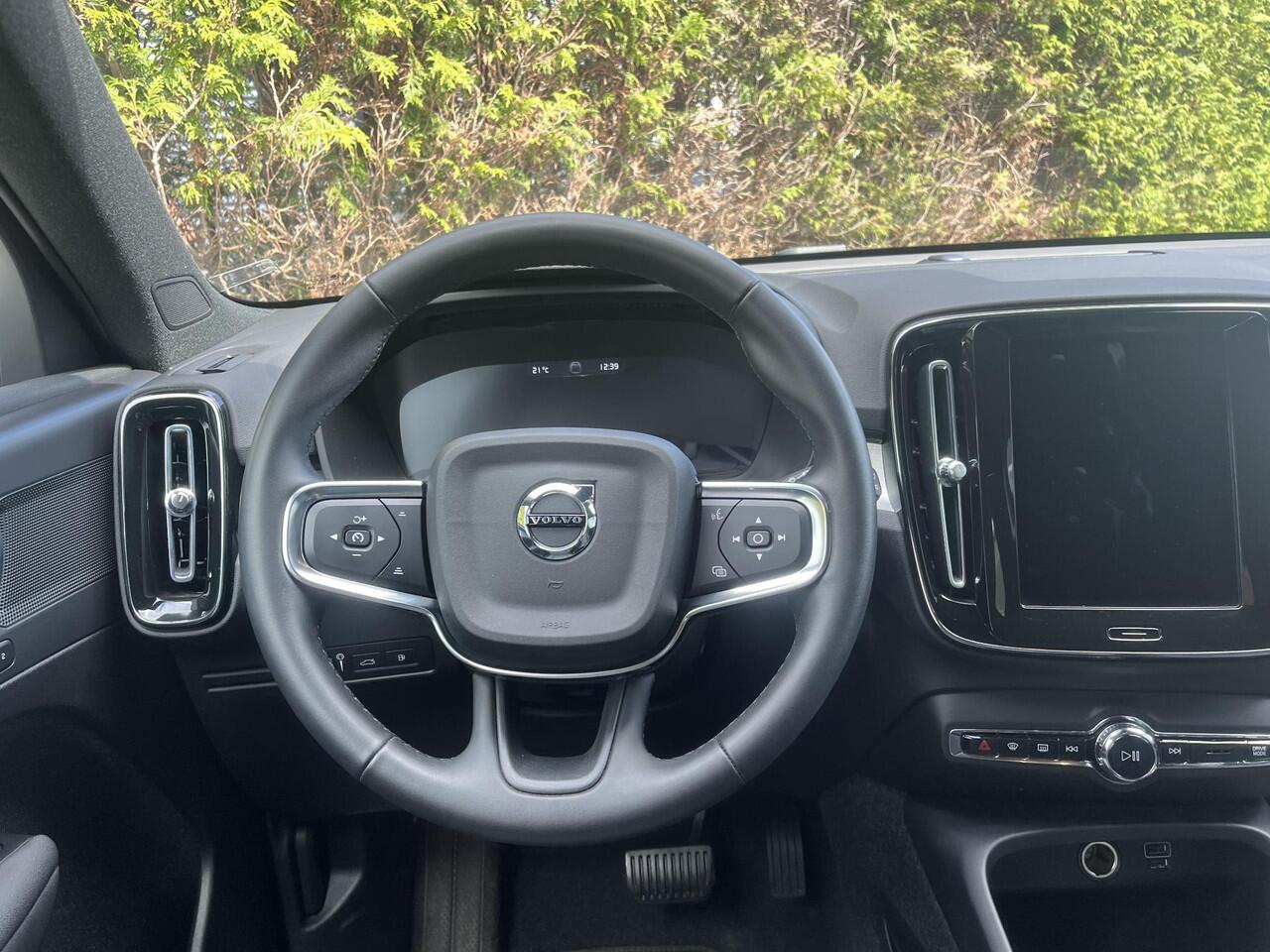 Volvo XC40 T5 Recharge Inscription Expression Pilot Assist | Camera | Stuur+stoelverwarming | Elekt. bestuurdersstoel