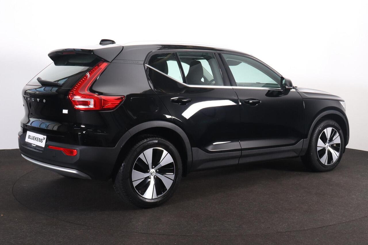 Volvo XC40 T4 Recharge Inscription Expression - Parkeersensoren achter - Cruise control - Standkachel - Elektr. inklapbare trekhaak - 18' LMV