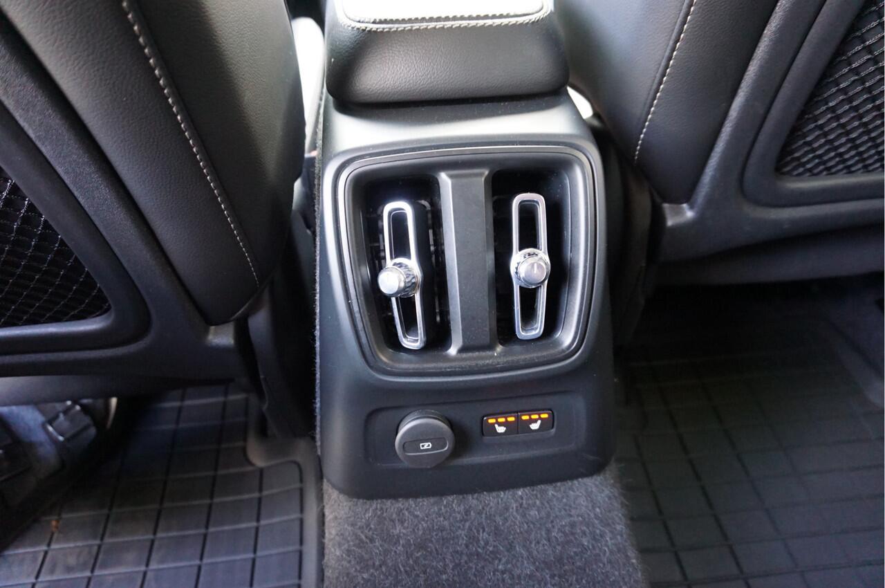 Volvo XC40 1.5 T4 Inscription Leder Pilot-Assist Navi Camera