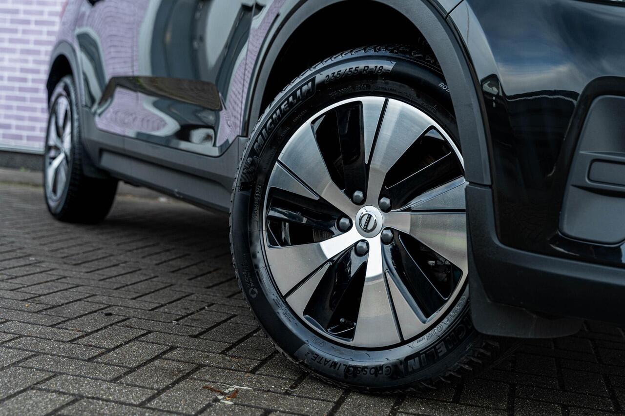 Volvo XC40 T4 Recharge Inscription Expression | Keyless | Stoel- en stuurverwarming | Achteruitrijcamera | Parkeersensoren voor + achter | Getint glas | Navigatie | Apple Carplay / Android Auto | LED koplampen |