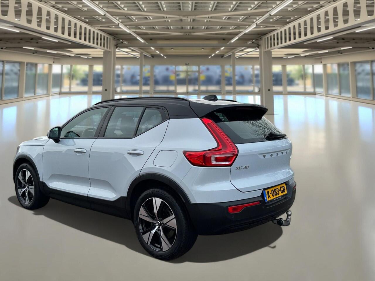Volvo XC40 Recharge P8 AWD R-Design Schuifdak/360 camera/trekhaak/ garantie/Soh 91.7 %