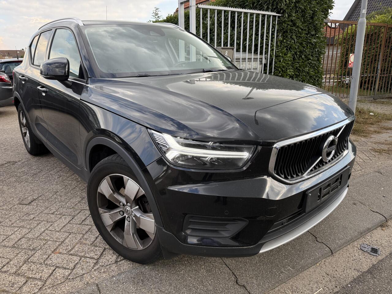 Volvo XC40 1.5 T3 Inscription XENON/CLIMA/NAVI