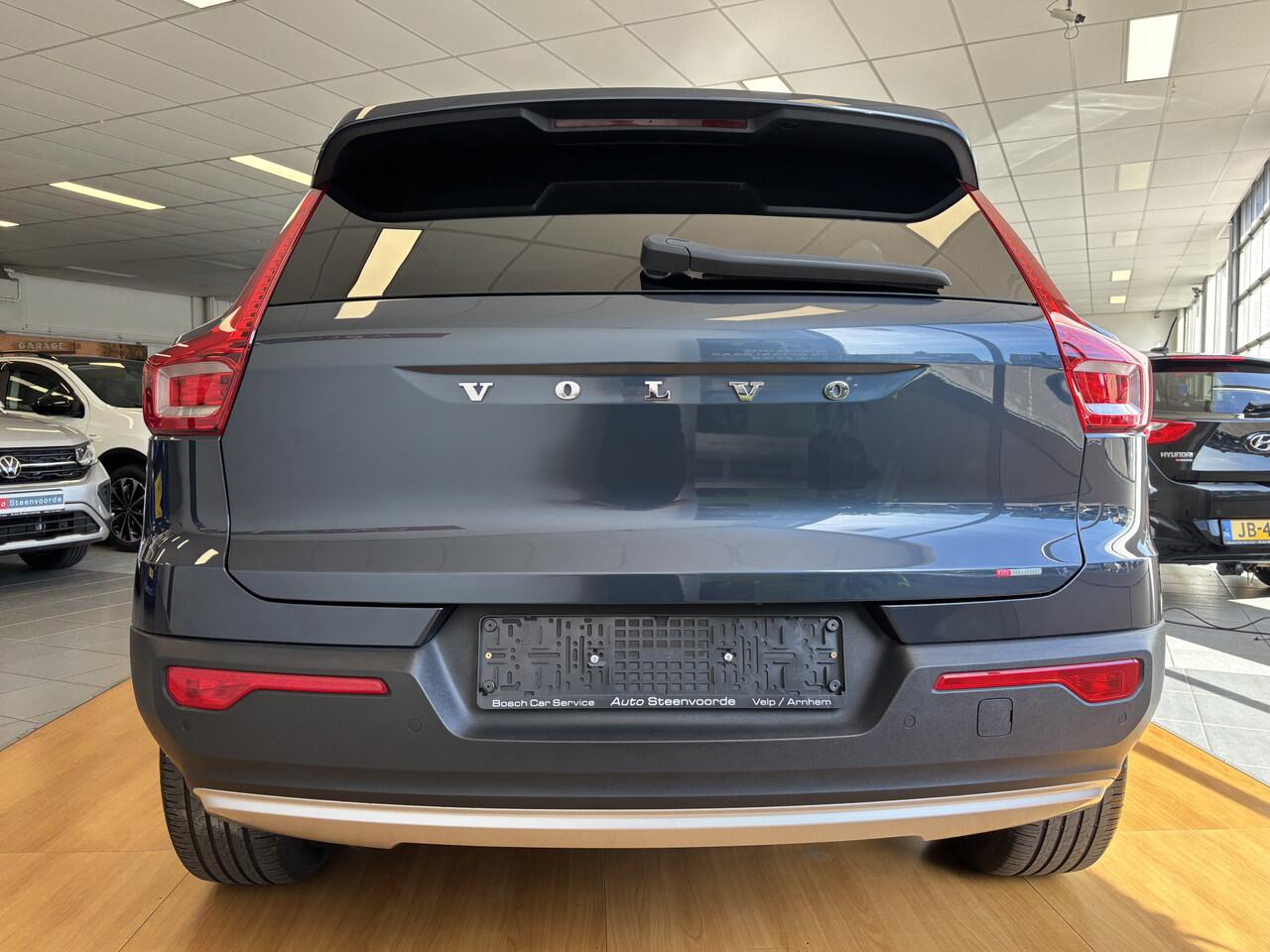 Volvo XC40 1.5 T5 Recharge Inscription * BLIS * CREME LEER Elektr+memory * HARMAN KARDON