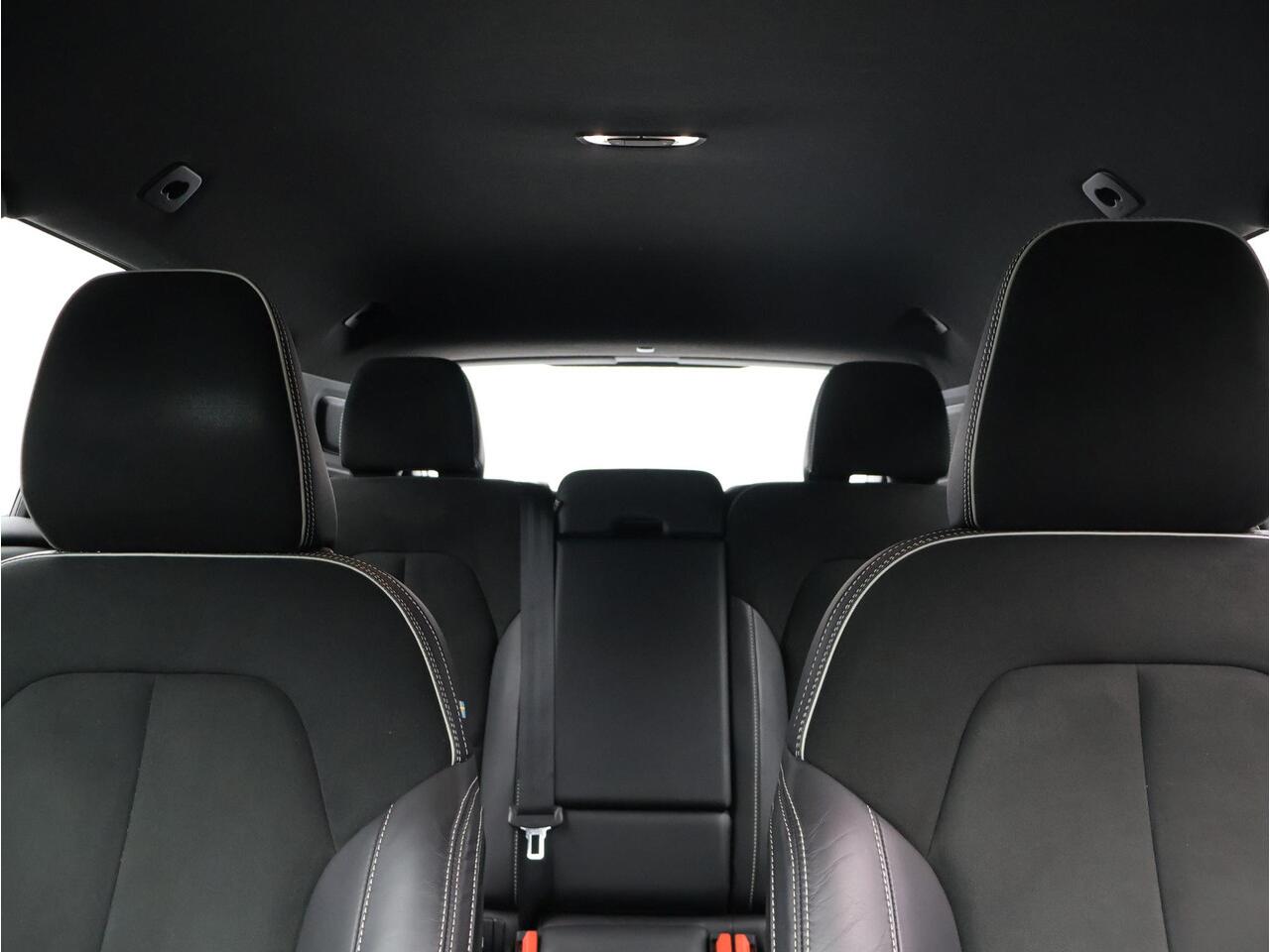 Volvo XC40 T4 Recharge R-Design / Trekhaak / Stoel+stuurwielverwarming